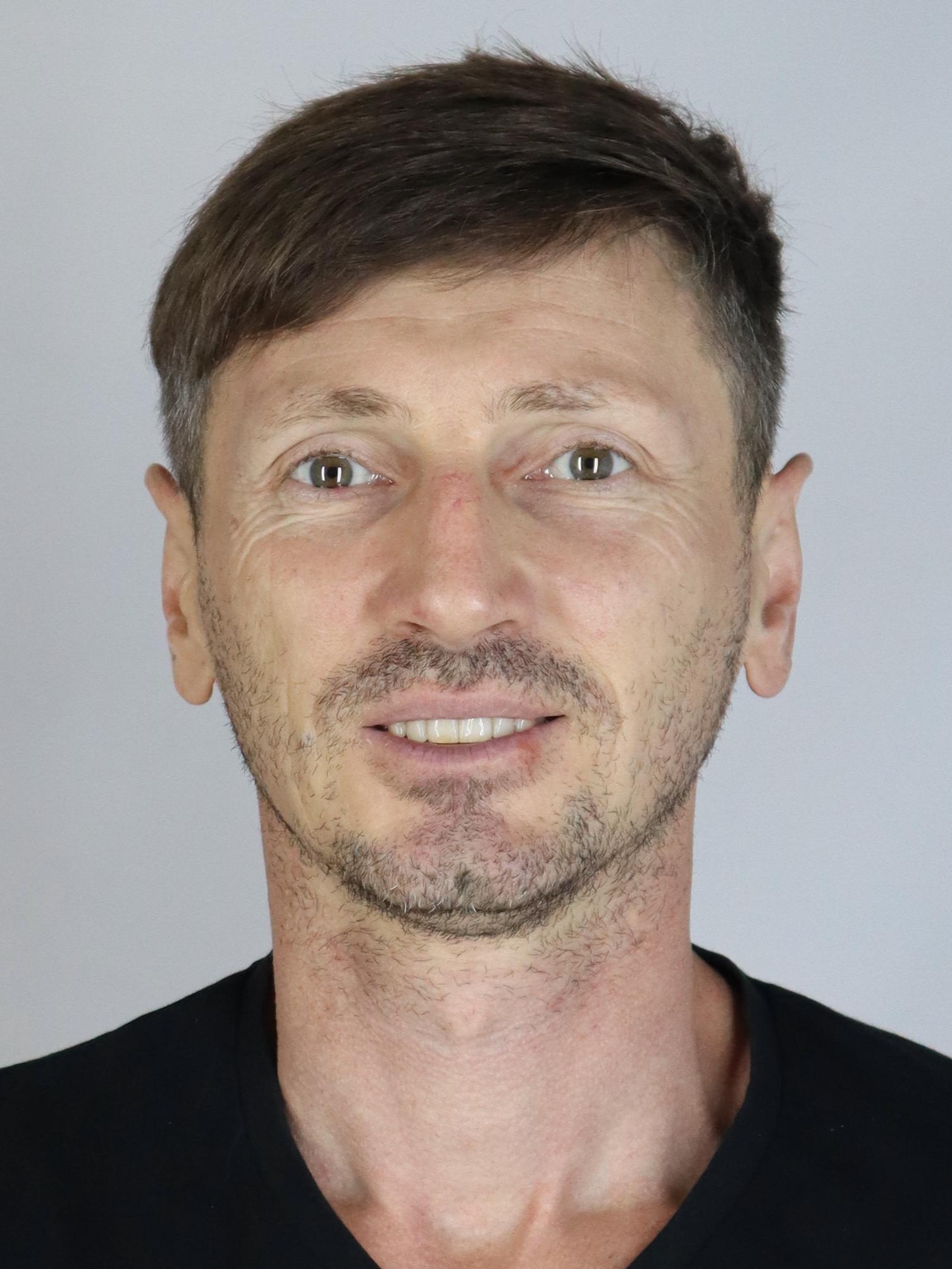 Оліяр Михайло Богданович